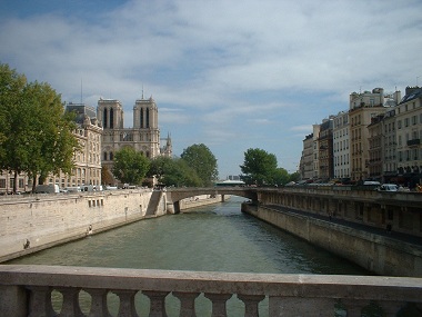 Ile de la Cité, over river Seine