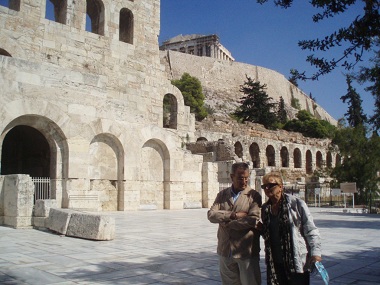 Por el Odeón de Herodes Ático