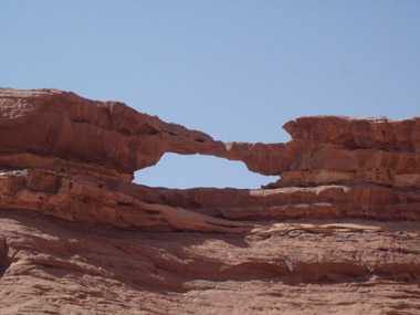 Puente de piedra natural