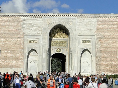 Entrada al Palacio de Topkapi