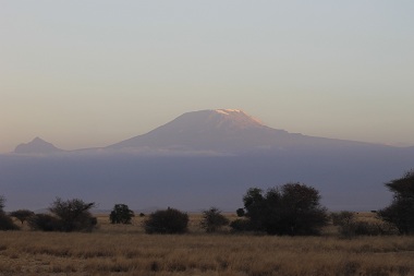 Kilimanjaro al anochecer