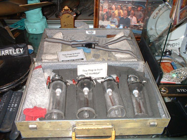 Briefcase from "12 monkeys"