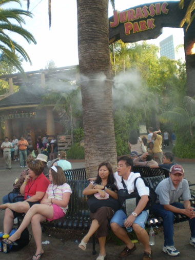 Universal Studios against the heat