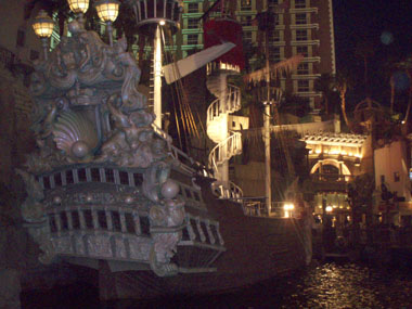 Barco pirata en el Treasure Island